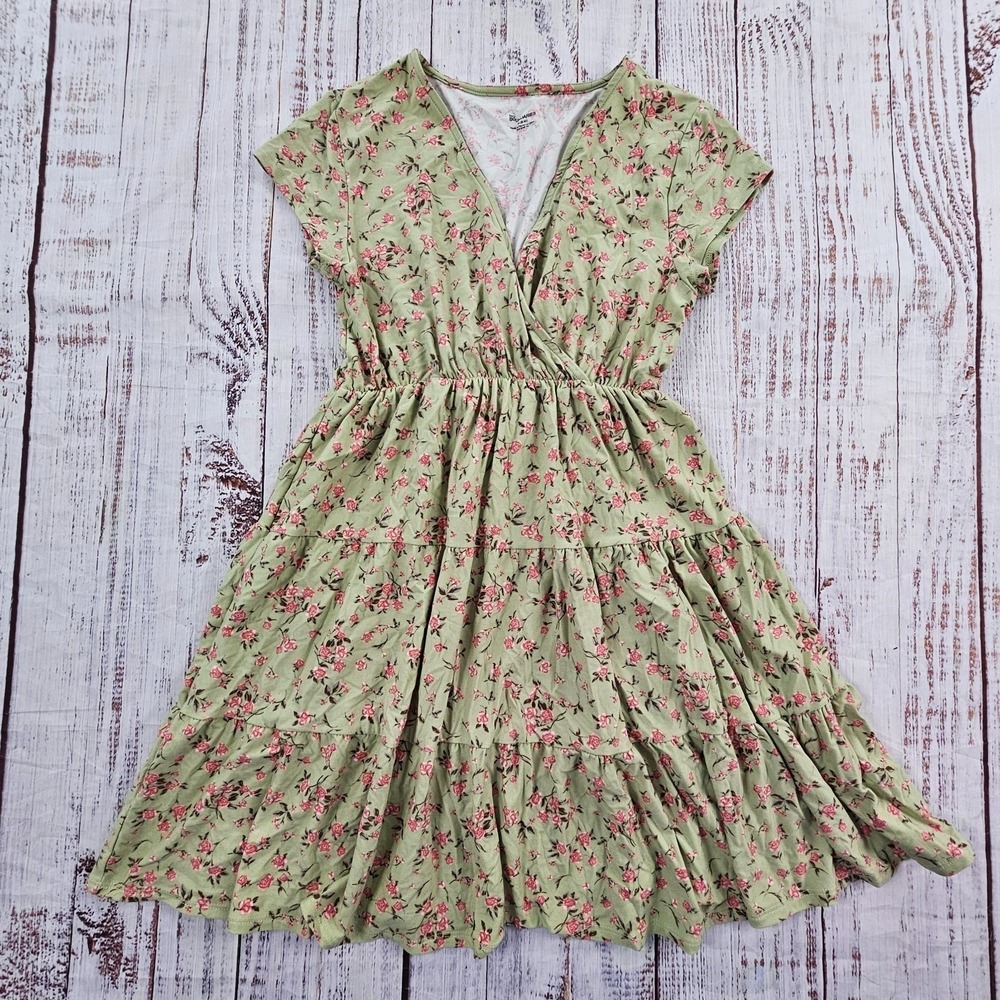 No Boundaries Green Floral Surplice Tiered Cap Sleeve Fit & Flare Dress Size M
